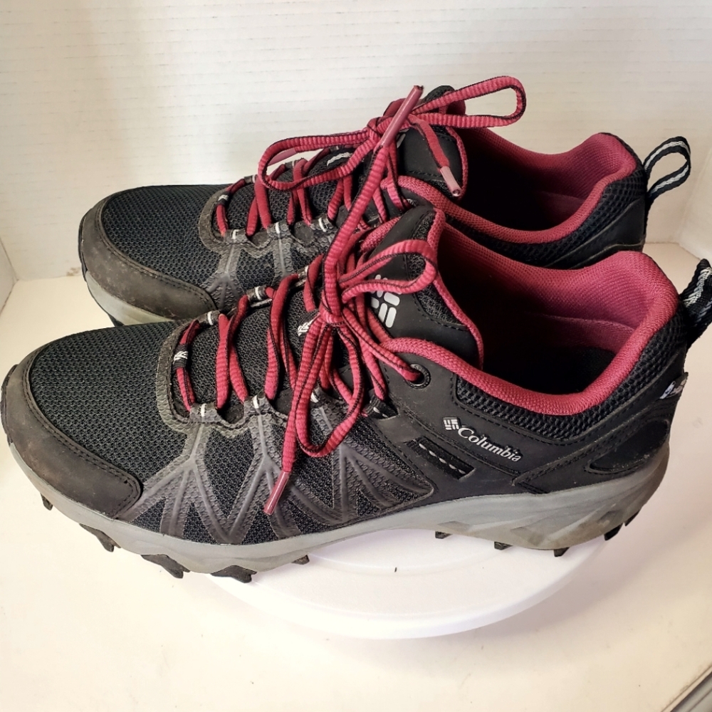 Columbia Women's Peakfreak 11 Waterproof Hiking Shoes In Black & Magenta 10W